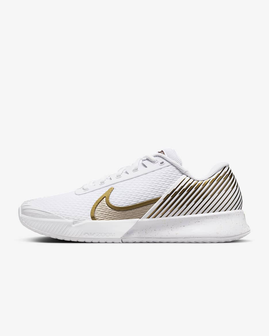 Purple and gold nike tennis shoes best sale